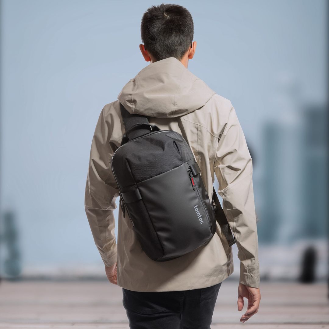 tui-deo-cheo-tomtoc-a54-dung-ipad-pro-11-tomtoc-vietn-nam-01 Túi Đeo Đa Năng Tomtoc Explorer Sling Bag 14-Inch Black (A54D2D1) | Tomtoc Việt Nam Phân Phối Chính Hãng